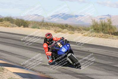 media/Nov-16-2025-Race Pace (Sun) [[8c5fa54630]]/Non Verified Riders (1st 20 Minutes)/3-Turn 3 Inside (11am)/